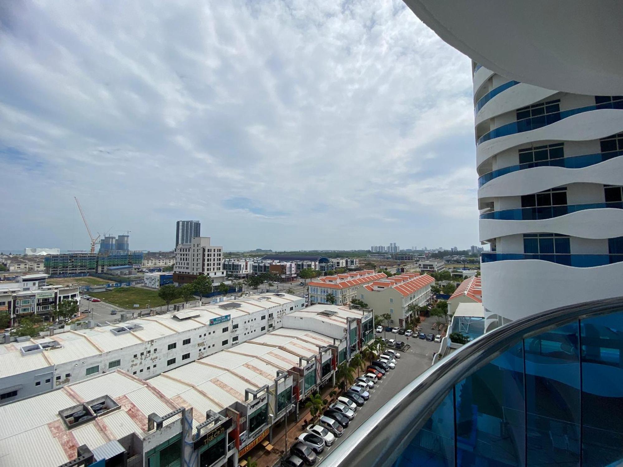 The Wave Residence By Jeffery Lam Home Management Malacca Exterior photo